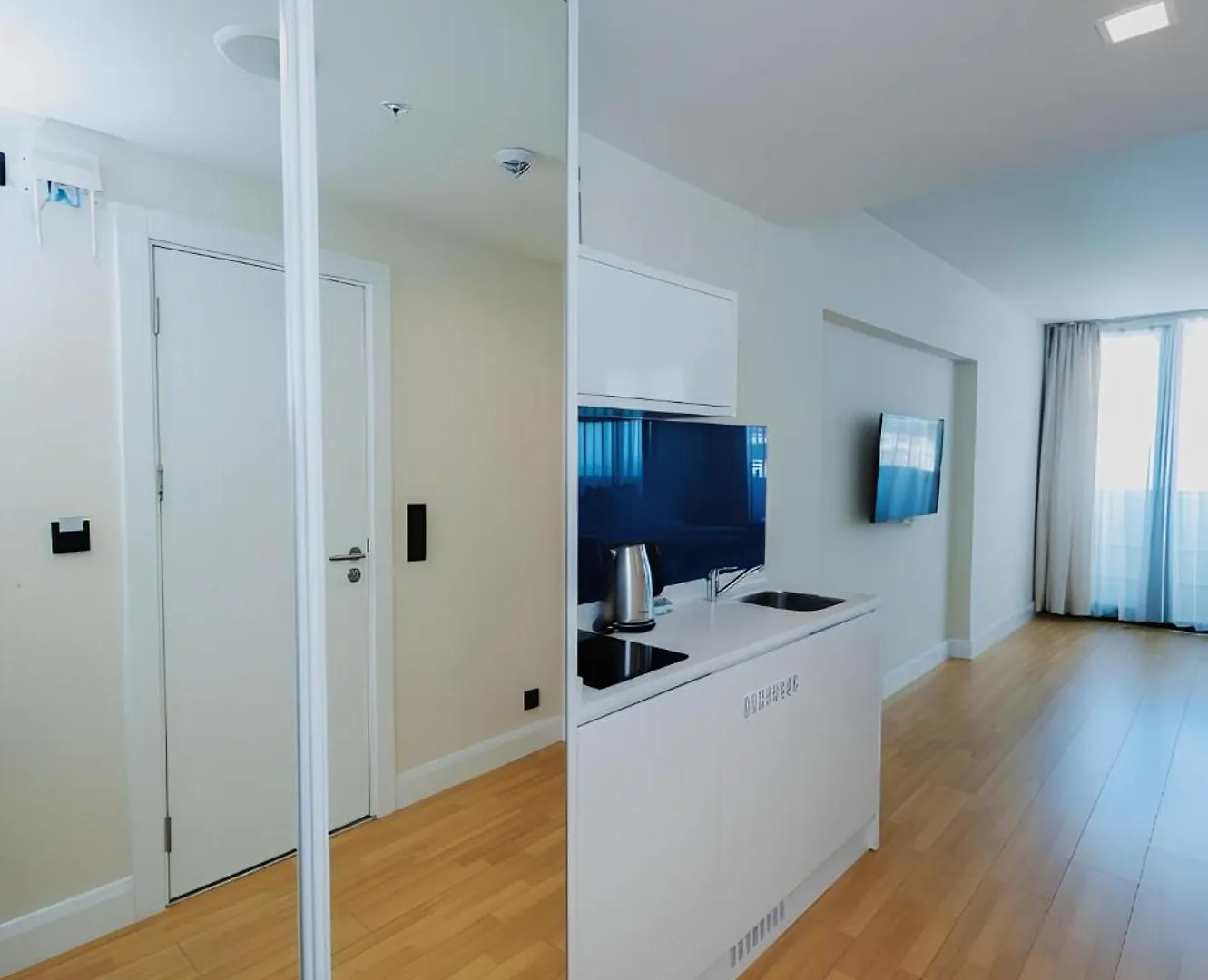 Panorama Orbi City Sea View Apartment