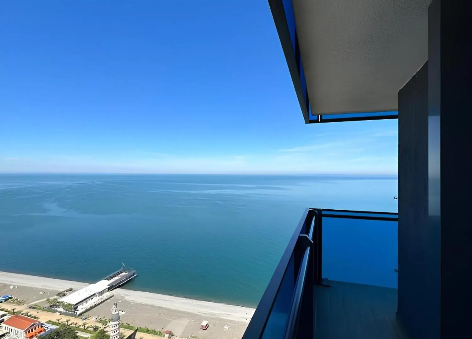 Panorama Orbi City Sea View 0*, Batumi