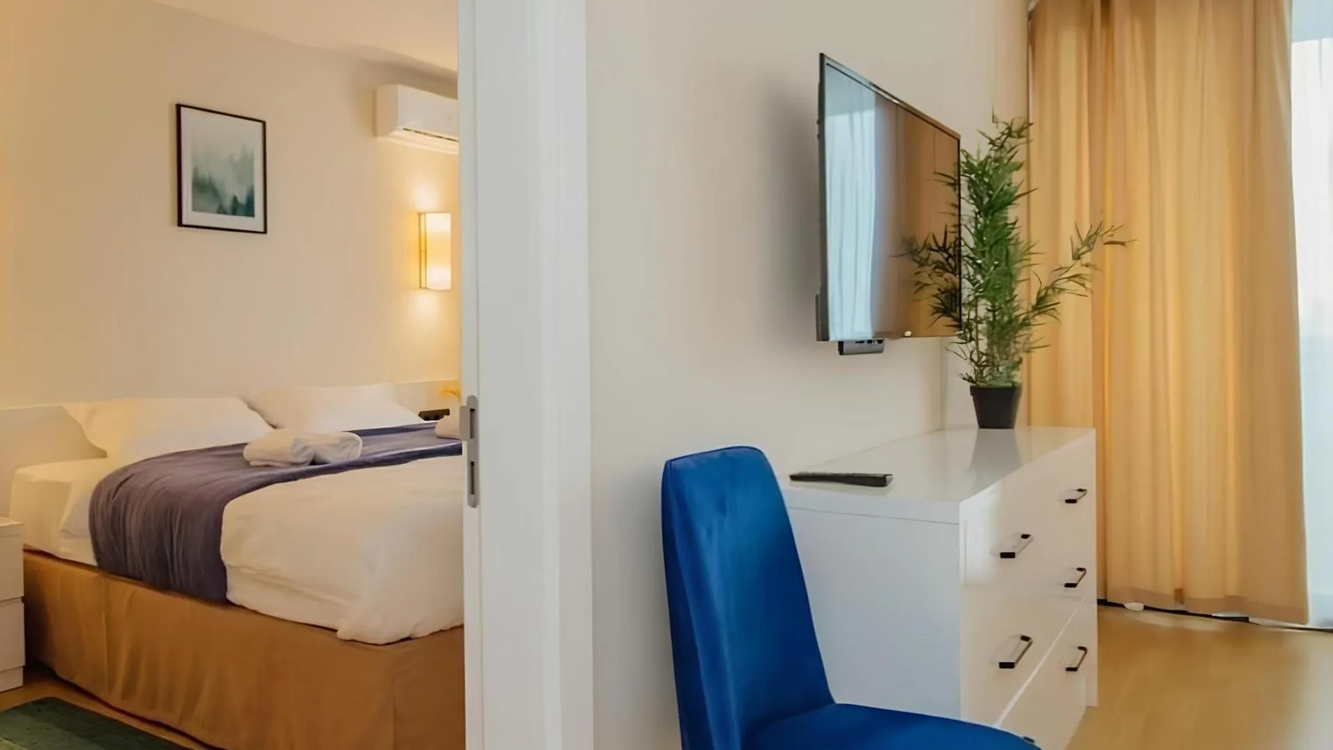 Panorama Orbi City Sea View Apartment